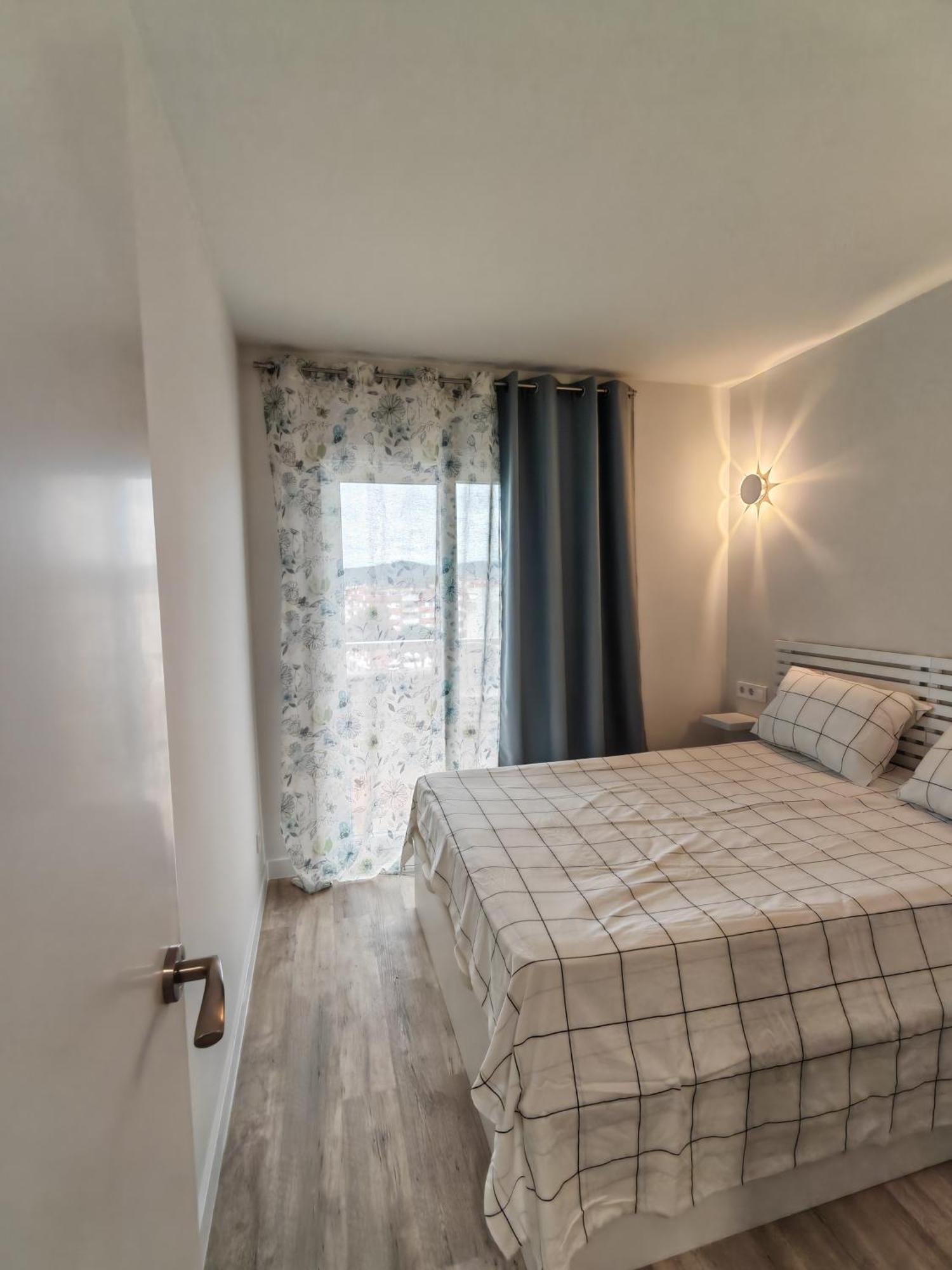 Apartament With Sea View Лорет де Мар Екстериор снимка