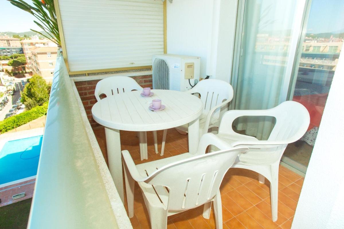 Apartament With Sea View Лорет де Мар Екстериор снимка